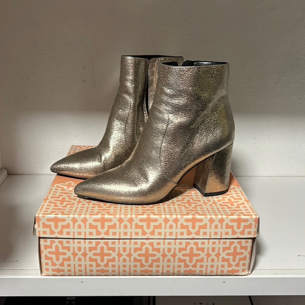 Like New Gianni Bini Gold Boots With Box